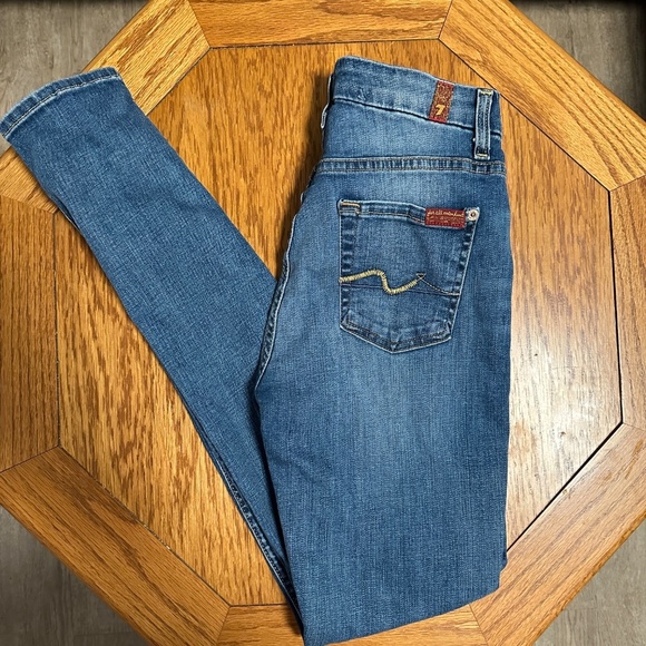 **7 FOR ALL MANKIND* Medium Wash Skinny Jeans Size 26 - Picture 1 of 9
